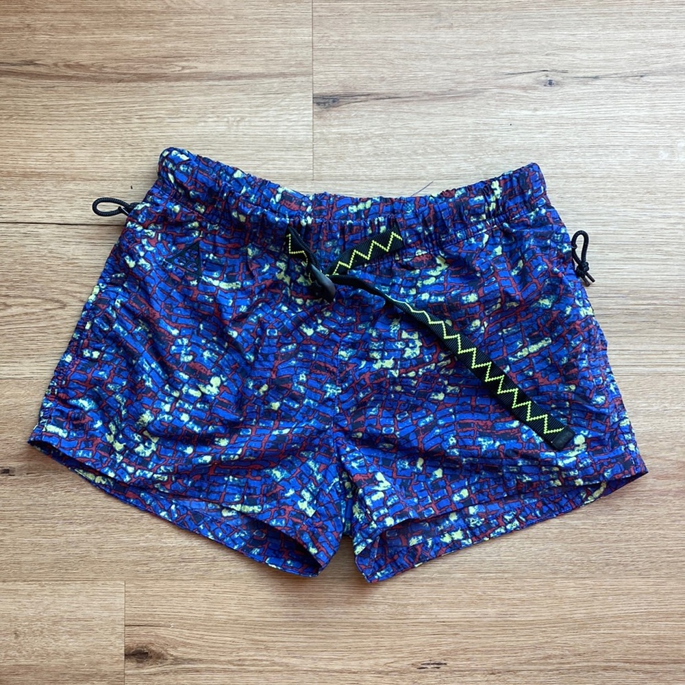 NIKE ACG Women's Shorts • Size XS
